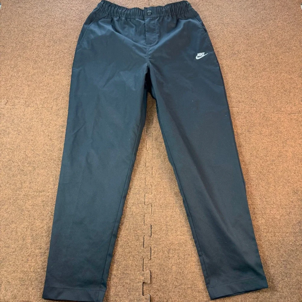 New w/o tags A+ Nike Mens Woven Sportswear Pants Black Elastic Waist Size Small